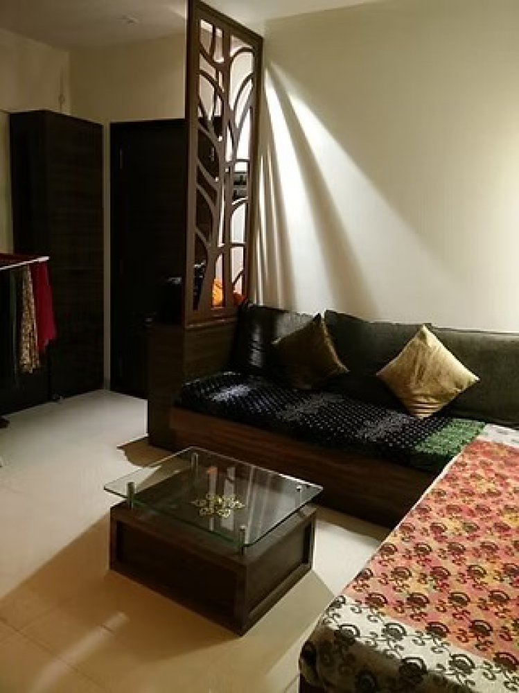 Mr. Shradhanand & Mrs. Poonam Narkar's Residence